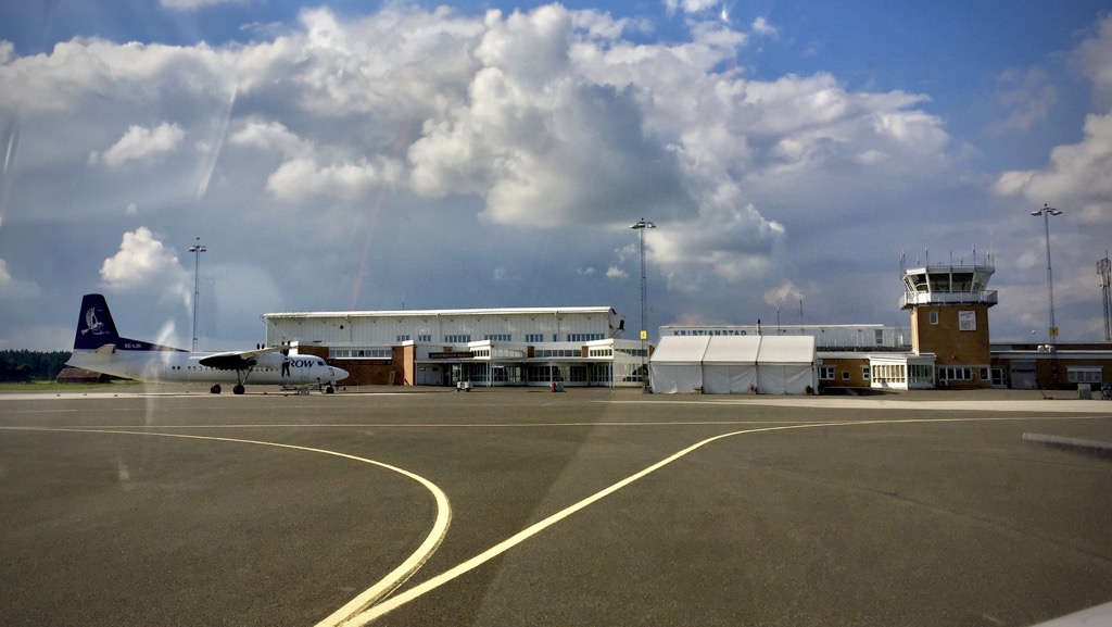 Wie erwartet ist der Flugplatz in Kristianstad geschlossen. Für uns kein Hindernis.